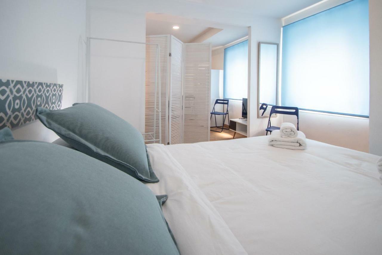Apartamento Aires Mediterraneos Apartment Cadiz Exterior photo